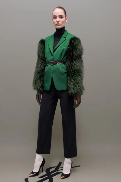 Look 29